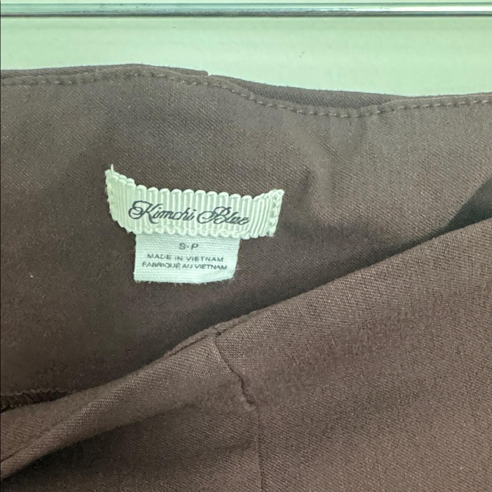 Kimchi blue low rise flare stretch pants - Picture 3 of 5